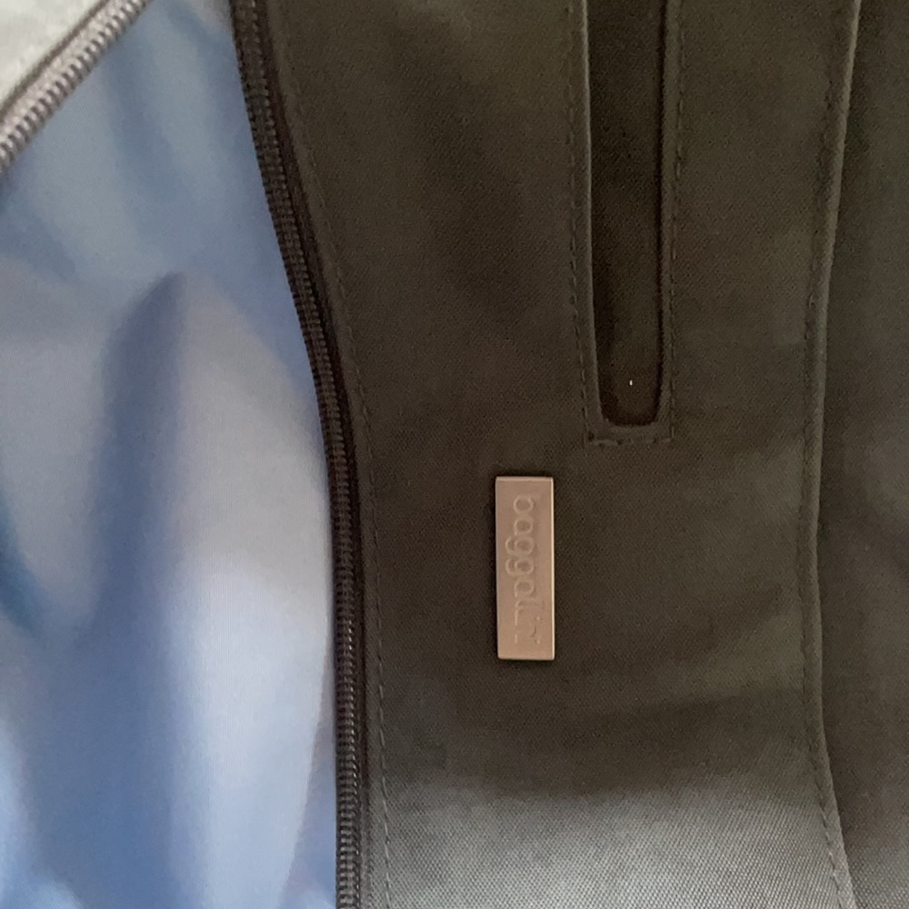 Baggallini bag - Picture 5 of 8